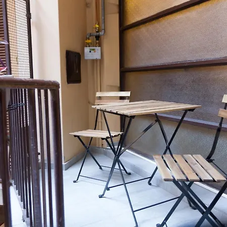 Konukevi Casa Mazzini 4*